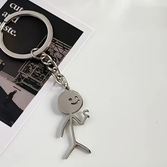 New 2 Pc Heart Hands Keychain Set - Picture 4 of 4